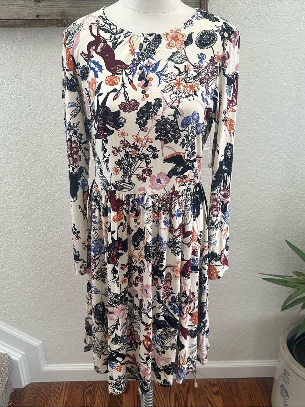 Modcloth stretch knit whimsical print long sleeve dress size L NWT